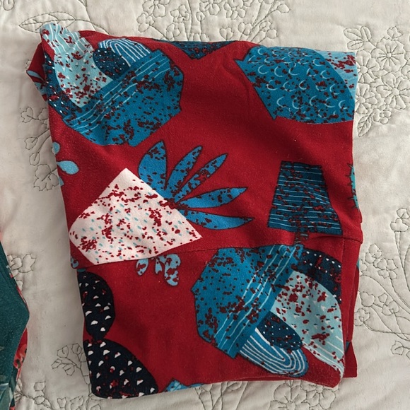 7 pair lularoe os legging - Picture 5 of 5